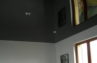 chambre-plafond-tendu-noir-laque